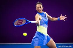 世界杯外围官网 -Ace球女王回归！郑钦文吐(tǔ)槽香蕉里有蚂蚁，手肘伤势好转冲击前20