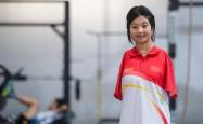 手机外围下载 -无臂(bì)女孩刘三華(huá)：用脚撑起“鉄(tiě)人”人生