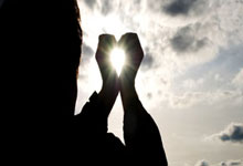 网上买球怎么买 -货车撞树司机被困，长沙县消防来解围